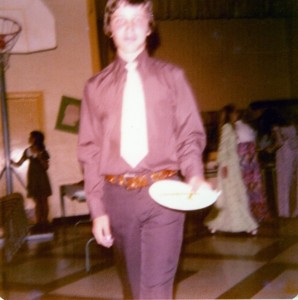 Barry graduating from elementary school in 1975.